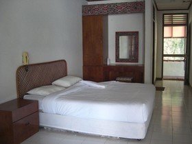 Hotel Pandu Lakeside Tuktuk