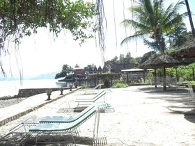Hotel Pandu Lakeside Tuktuk