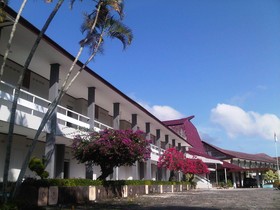 Patra Parapat Lake Resort