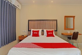OYO 92579 Hotel Mutiara
