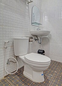 OYO 92579 Hotel Mutiara
