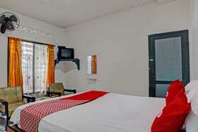 OYO 92579 Hotel Mutiara