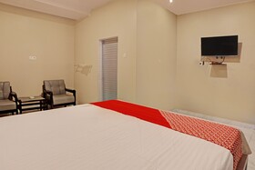 OYO 92579 Hotel Mutiara