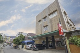 Hotel Aifih by OYO Rooms