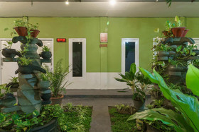 Note Hotel Syariah by OYO