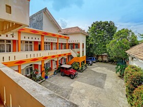 Taufik Kost Syariah by OYO