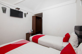 Dg Inn by OYO Rooms