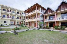 Thyesza Hotel by OYO Rooms