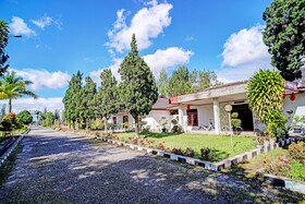 Capital O 92214 Beristera Hotel