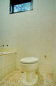 Capital O 92214 Beristera Hotel