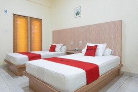 Sakura Homestay by RedDoorz