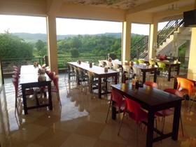 Sinar Tambolaka Hotel