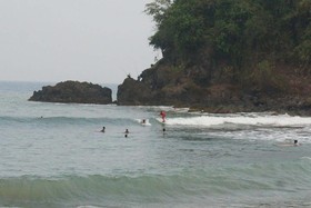 Legon Pari Beach Resort