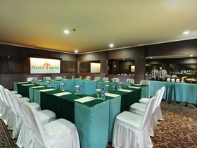 Palace Hotel Cipanas