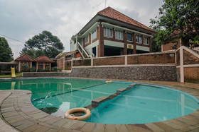 RedDoorz Syariah @ Cisarua Puncak Bogor