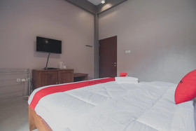 RedDoorz Syariah @ Cisarua Puncak Bogor