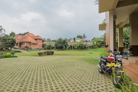 RedDoorz Syariah @ Cisarua Puncak Bogor