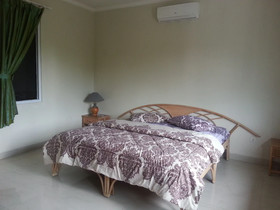 Villa Kota Bunga Azalea