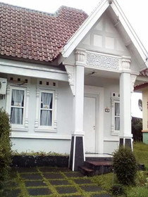 Villa Kota Bunga Azalea
