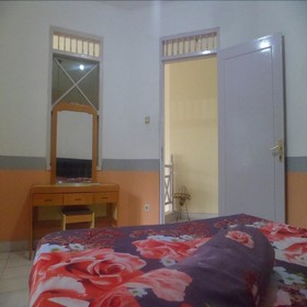 Villa Kota Bunga Azalea