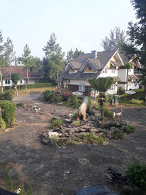 Villa Kota Bunga Azalea