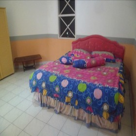 Villa Kota Bunga Azalea