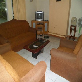 Villa Kota Bunga Azalea