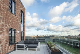 Yugo Ardcairn House