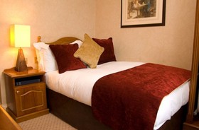 Buswells Hotel