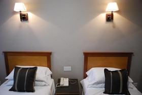 Fitzsimons Hotel