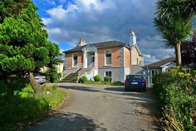Marilyn Mansion