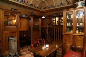 O'Neills Victorian Pub & Townhouse