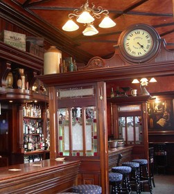 O'Neills Victorian Pub & Townhouse
