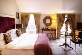 The Cliff Townhouse