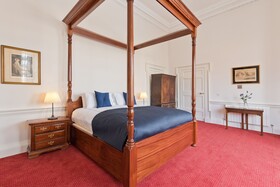 The Henrietta Suites