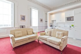 The Henrietta Suites
