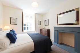 The Henrietta Suites