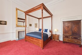 The Henrietta Suites