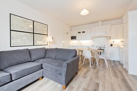 The Henrietta Suites