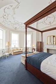 The Henrietta Suites