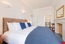 The Henrietta Suites