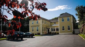 Round Tower Hotel