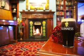 Woodenbridge Hotel & Lodge