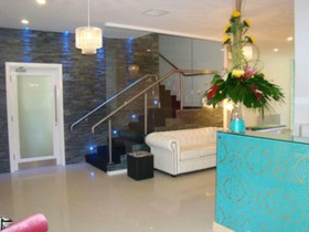 Ashbourne Court Hotel
