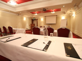 Prince Of Wales Hotel