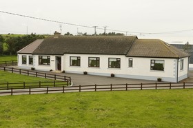 Ave Maria Farmhouse Bed & Breakfast