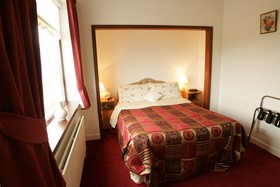 Ave Maria Farmhouse Bed & Breakfast