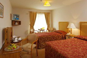 Hylands Burren Hotel