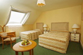 Hylands Burren Hotel