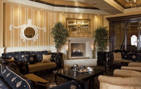 Royal Hotel and Merrill Leisure Club